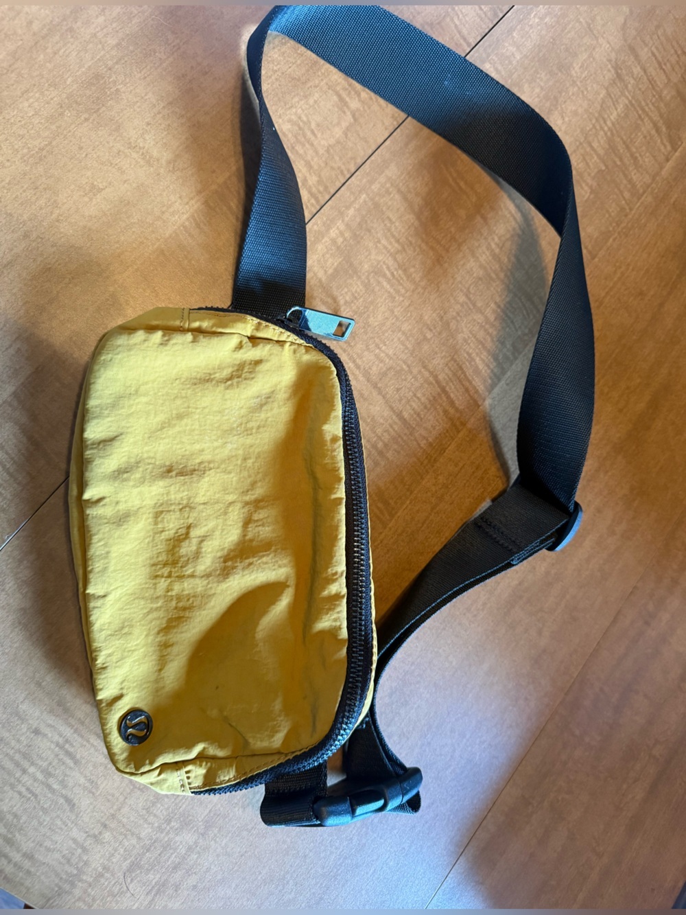 Lululemon gold spice yellow belt bag GUC